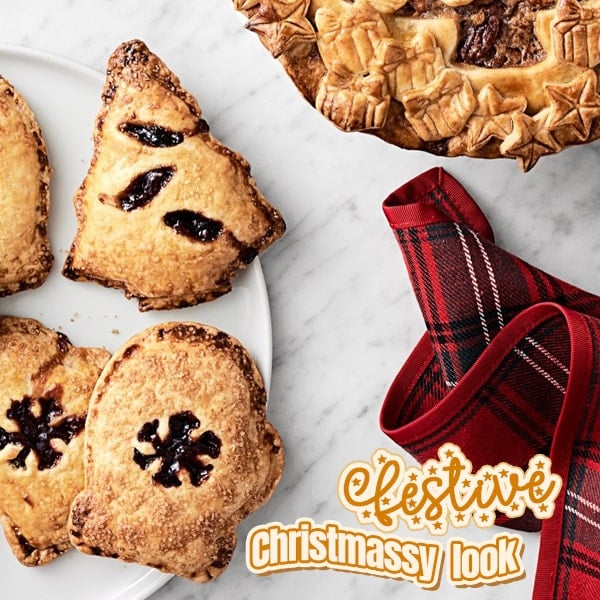 Hot SaleChristmas One-press Hand Pie Maker